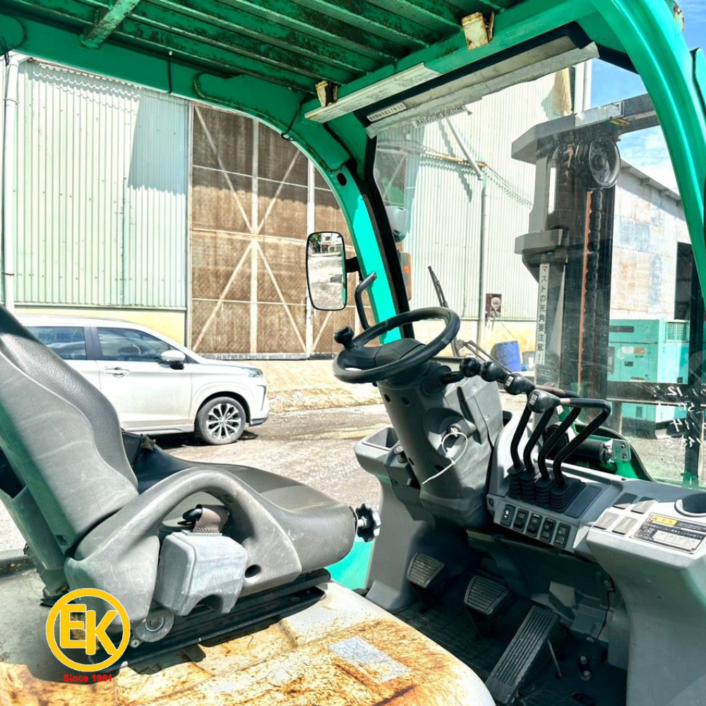 Mitsubishi 5 tấn (2)