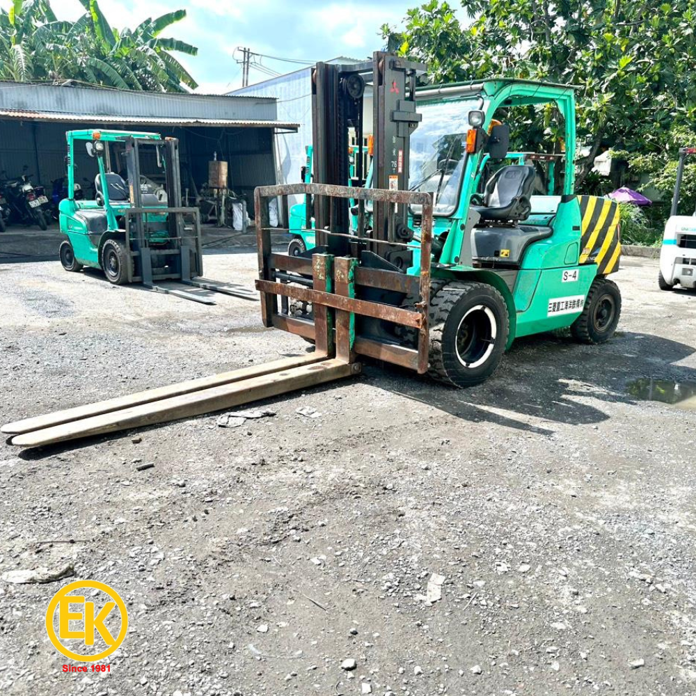 Mitsubishi 5 tấn (3)